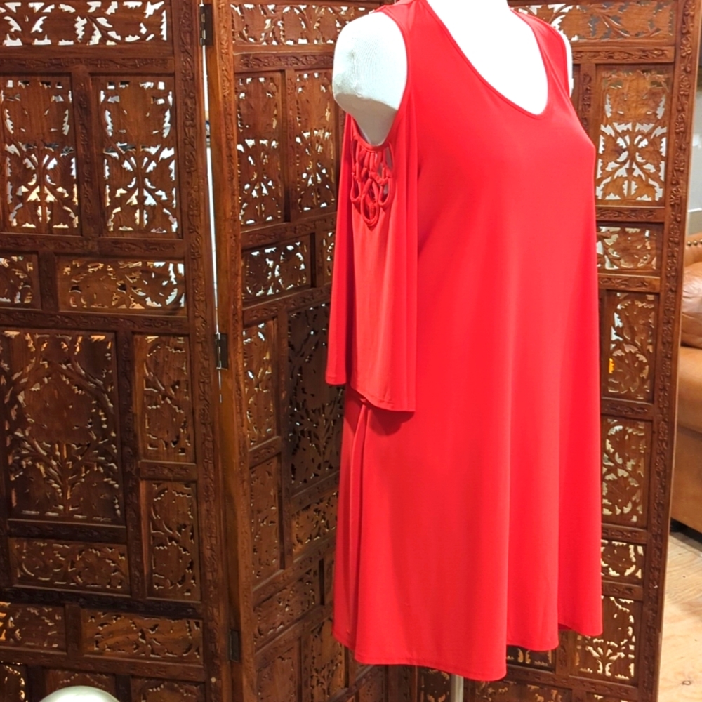 PerSeption Concept XL red dress - cold shoulder